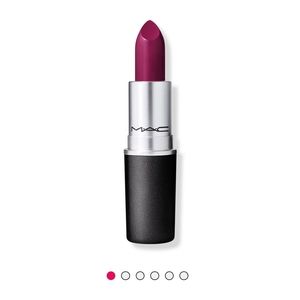 MAC SATIN LIPSTICK: REBEL